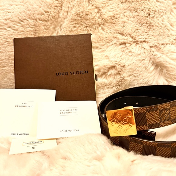 Damier Louis Vuitton belt - Picture 1 of 4